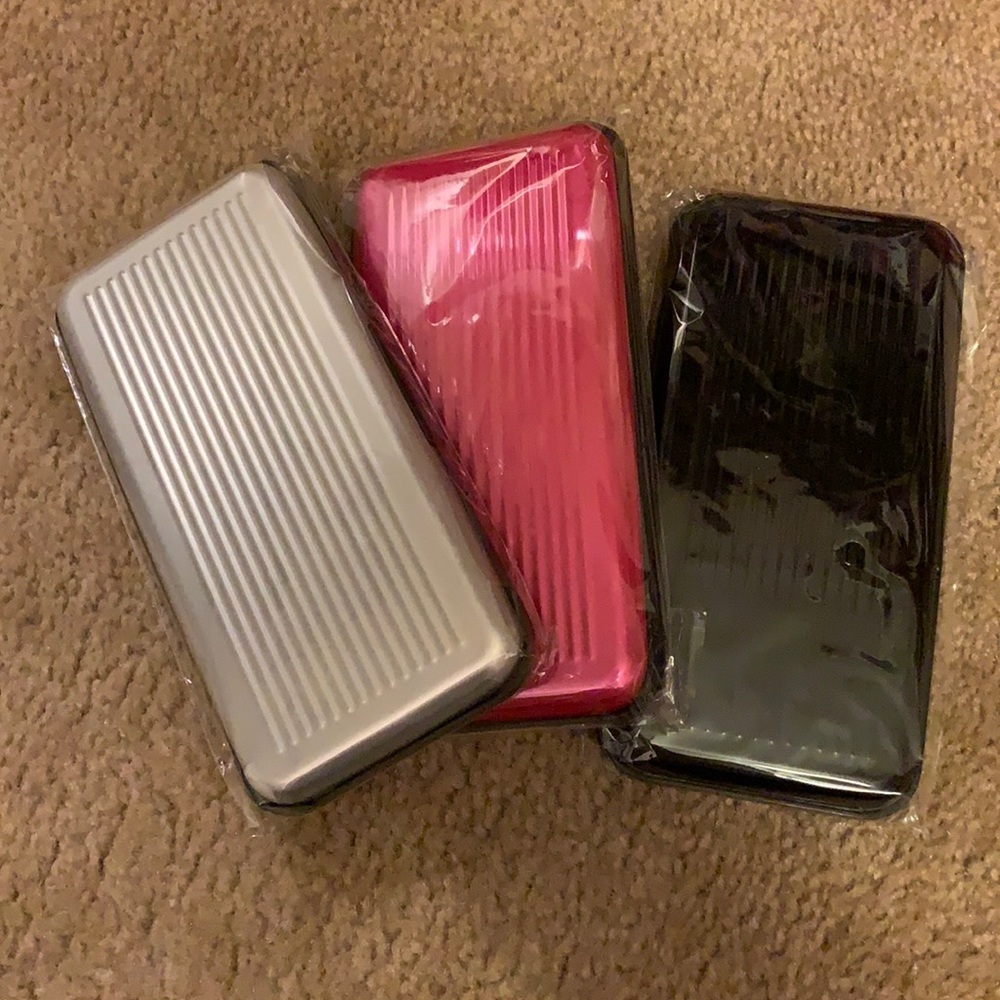 Set of 3 Hard cased wallets